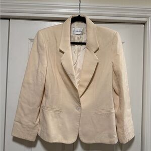 JH Collectibles Women's Wool Cream Blazer